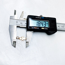 Кулон з золота у червоному кольорі з жовтими діамантами