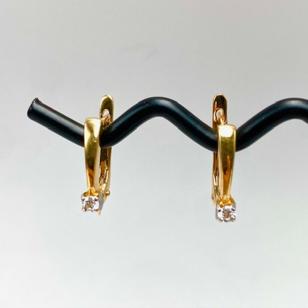 Золоті сережки у червоному з білим кольорі з жовтими діамантами