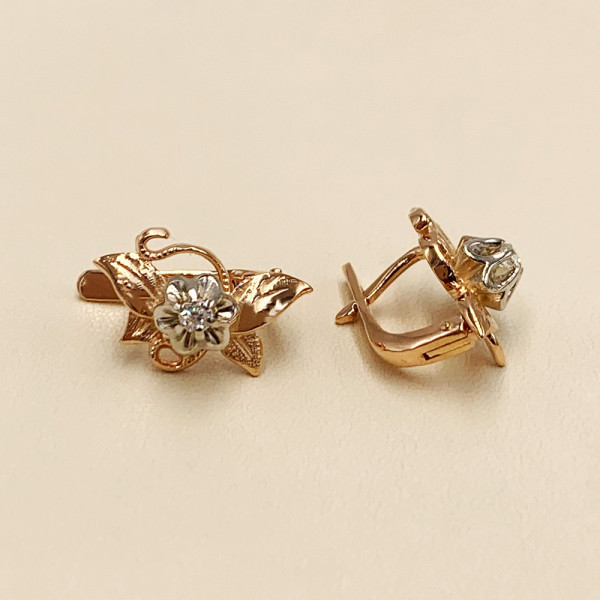 Сережки з червоного з білим золота з цирконом «Квітка»