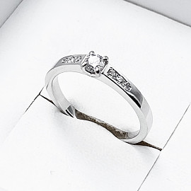 Каблучка з золота з білими діамантами