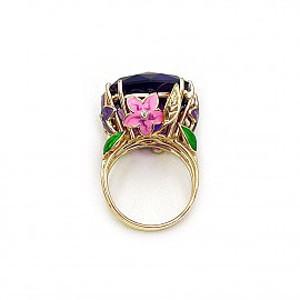 Кольцо из золота с фиолетовым аметистом и белыми и желтыми бриллиантами