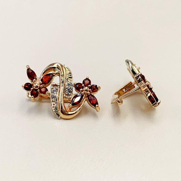 Серьги из красного с белым золота с цирконом