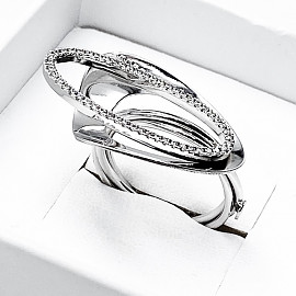 Кольцо из золота белого цвета с белыми бриллиантами