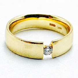 Обручка з золота жовтого кольору з білим діамантом 01-200099410