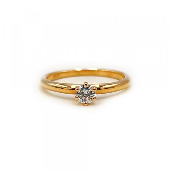 Кольцо из золота с цирконом