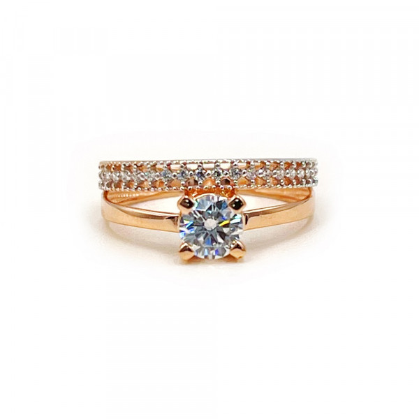 Кольцо из золота в красном с белым цвете с цирконом