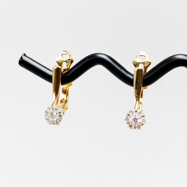 Золоті сережки у червоному з білим кольорі з білими діамантами