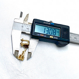 Серьги из золота с желтыми бриллиантами и эмалью «Божья коровка»