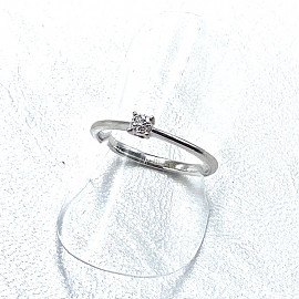 Золотое кольцо в белом цвете с желтыми бриллиантами