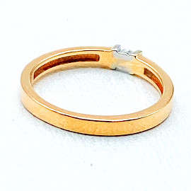 Кольцо из красного с белым золота с белым бриллиантом
