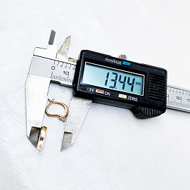 Сережки з червоного з білим золота з білими діамантами