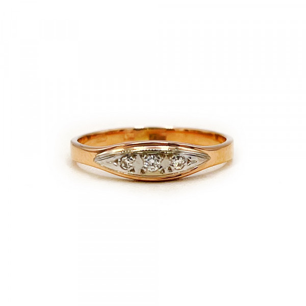 Кольцо из красного с белым золота с белыми бриллиантами