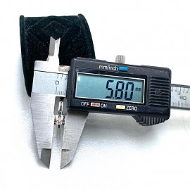 Каблучка з золота з білим діамантом