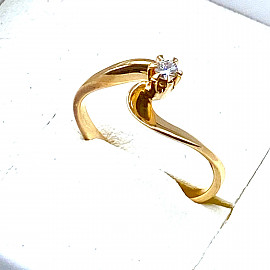 Золота каблучка червоного кольору з жовтим діамантом