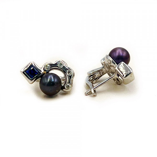 Сережки з золота білого кольору з синіми корундами, жовтими діамантами та перлиною