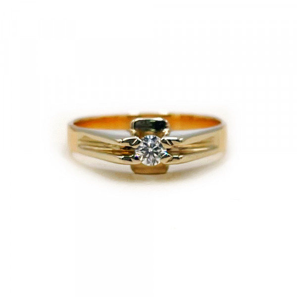 Кольцо из золота с белым бриллиантом