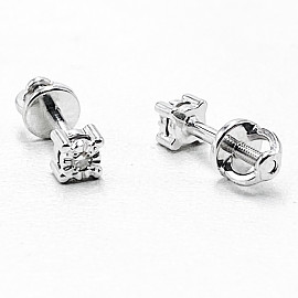 Золотые серьги белого цвета с желтыми бриллиантами