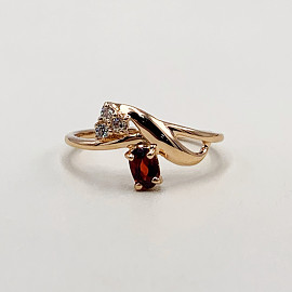 Золотое кольцо в красном цвете с коричневым гранатом 01-19329225