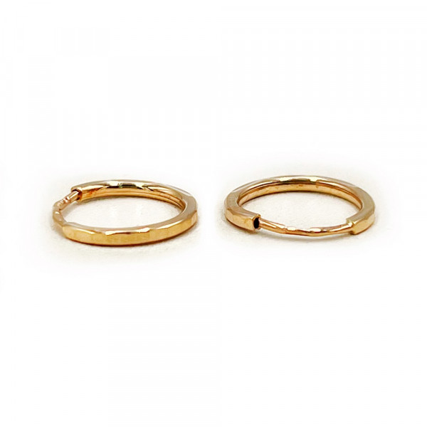 Золоті сережки у червоному кольорі