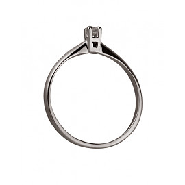 Золотое кольцо с белым бриллиантом