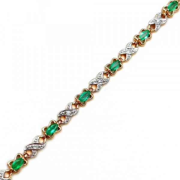 Браслет з золота у червоному з білим кольорі з зеленими берилами та білими діамантами