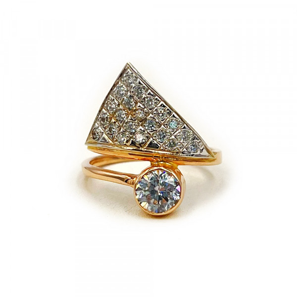 Золотое кольцо с цирконом