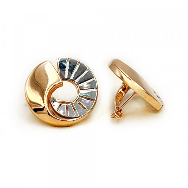 Золотые серьги в красном с белым цвете