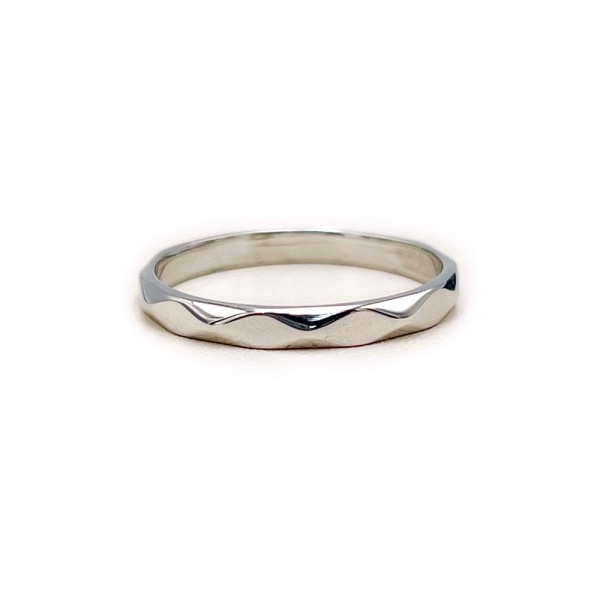 Каблучка з золота у білому кольорі