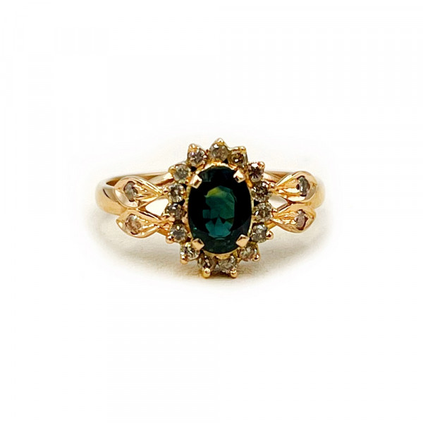 Золотое кольцо в красном цвете с синим корундом и желтыми бриллиантами