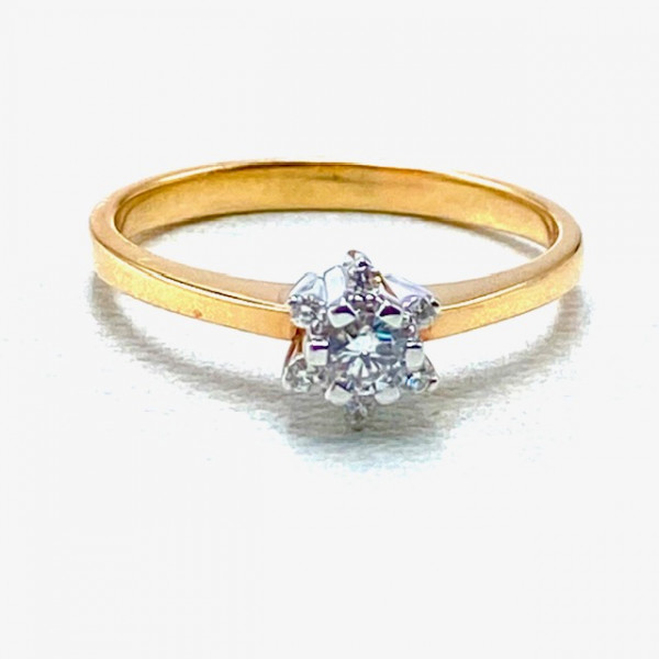 Каблучка з золота у червоному з білим кольорі з білими діамантами