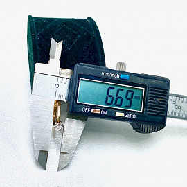 Каблучка з золота у червоному з білим кольорі з білими діамантами