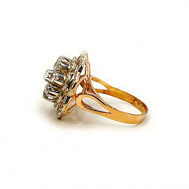 Каблучка з золота у червоному з білим кольорі з цирконом