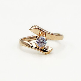 Золотое кольцо в красном цвете с цирконом 01-18386836