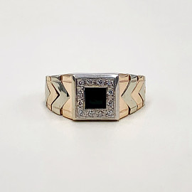 Перстень из золота с цирконом 01-19332237