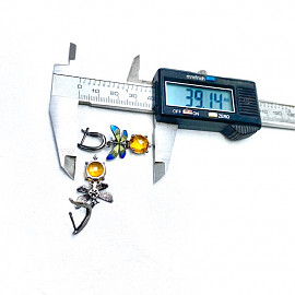 Серьги из белого с черным золота с желтыми цитринами, желтыми бриллиантами и эмалью