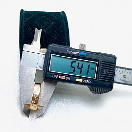 Обручка з золота червоного кольору з білими діамантами