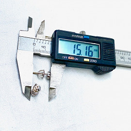 Сережки з золота білого кольору з жовтими діамантами