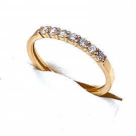 Золотое кольцо красного цвета с желтыми бриллиантами