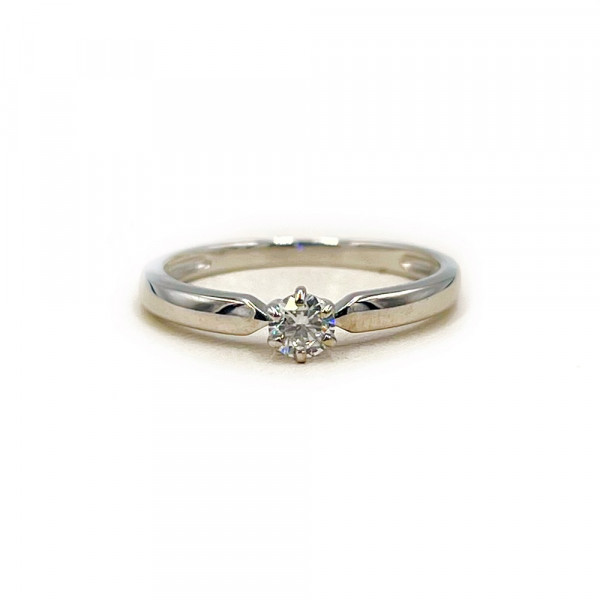 Кольцо из золота белого цвета с цирконом