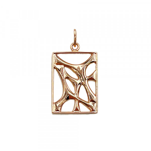 Золотой кулон в красном цвете