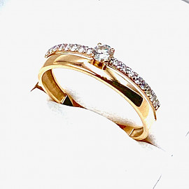 Каблучка з червоного з білим золота з білими діамантами