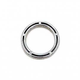 Обручка з золота білого кольору з жовтими діамантами