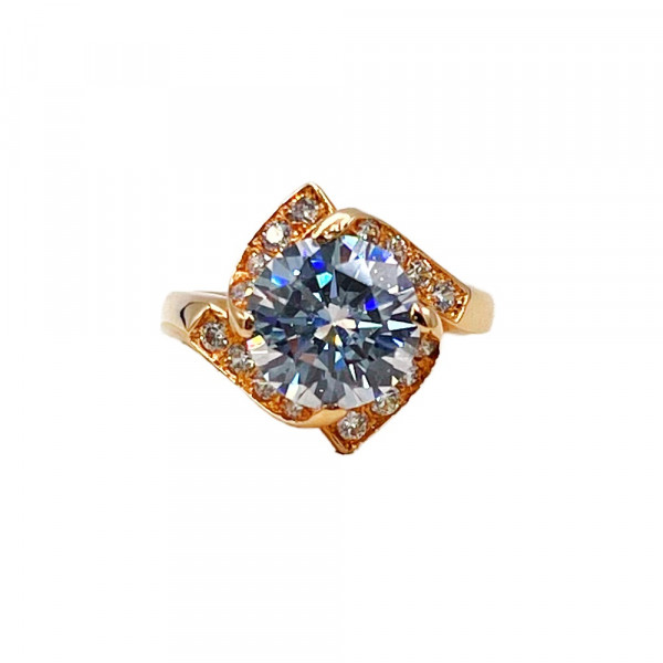 Золотое кольцо с цирконом