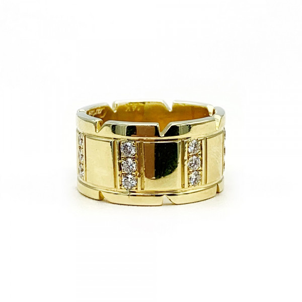 Золотое кольцо в желтом цвете с желтыми бриллиантами