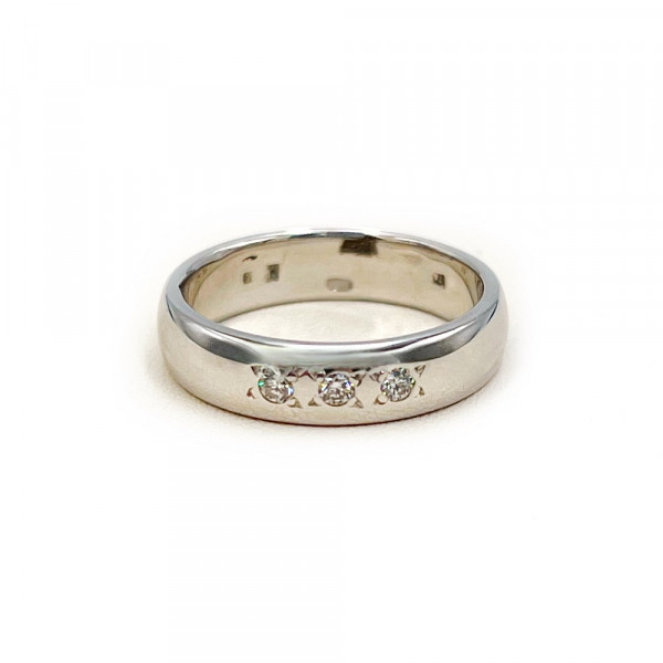 Золотое обручальное кольцо в белом цвете с белыми бриллиантами