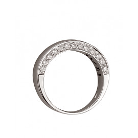 Золотое кольцо с белыми бриллиантами