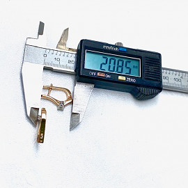 Сережки з золота з жовтими діамантами