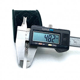 Золотое кольцо с белым бриллиантом