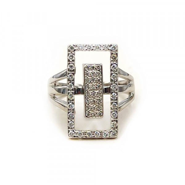 Каблучка з золота у білому кольорі з білими діамантами