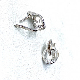 Золотые серьги в белом цвете с белыми бриллиантами